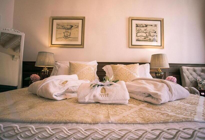 اتاق لوکس, Heritage Hotel Cardo