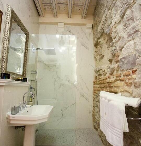 اتاق لوکس, Heritage Hotel Cardo