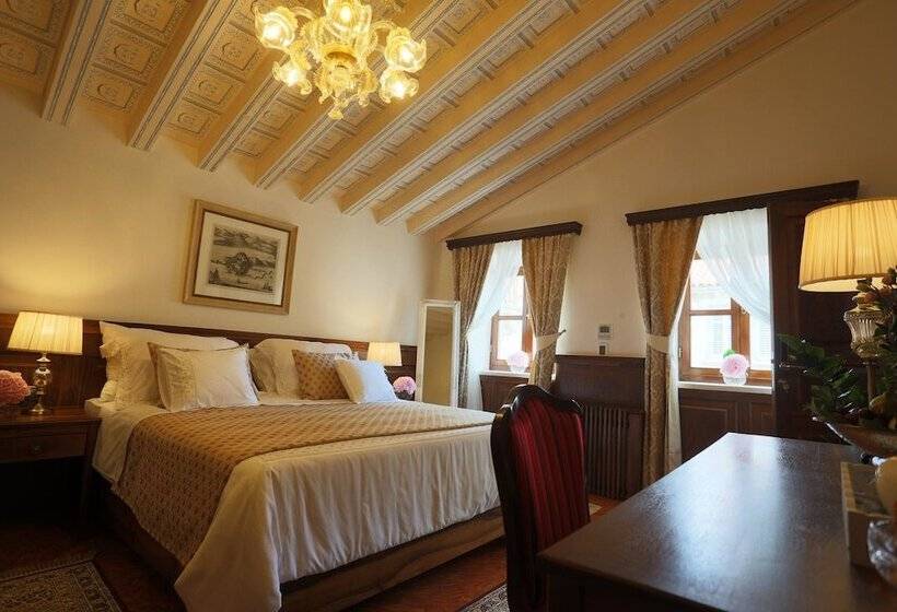 اتاق لوکس, Heritage Hotel Cardo