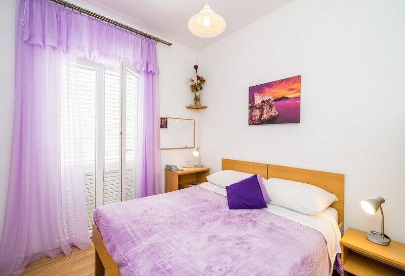 اتاق سوپریور با چشم‌انداز جانبی دریا, Guest House Villa Nina