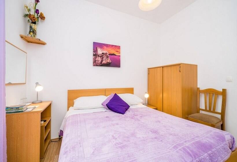 اتاق سوپریور با چشم‌انداز جانبی دریا, Guest House Villa Nina