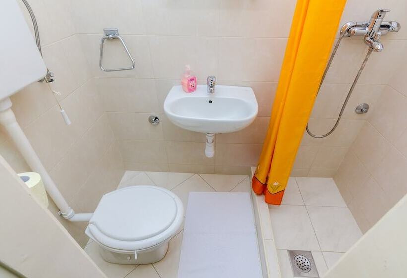 آپارتمان 2 خوابه با چشم‌انداز دریا, Guest House Villa Nina
