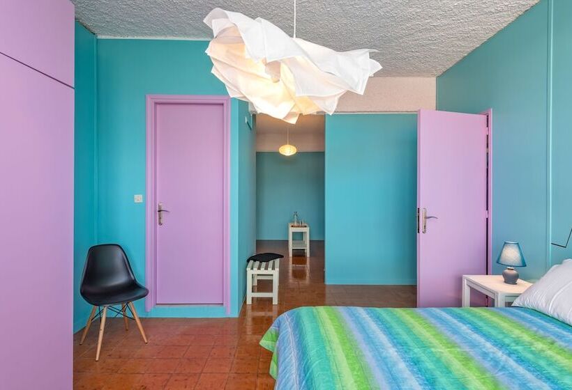 Полулюкс Вид на Сад, The Bongos   Socially Conscious Rooms, Part Of The Room Rate Goes To Charity