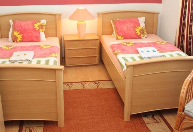 Люкс 2 Спальни, Pension Motel Anna