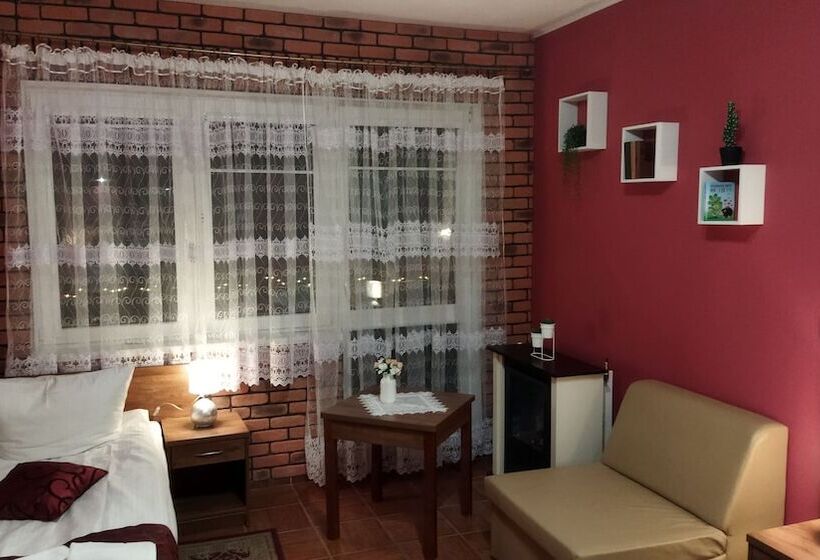 اتاق استاندارد چهار تخته, Pensjonat Zielone Wzgórze W Bolesławowie