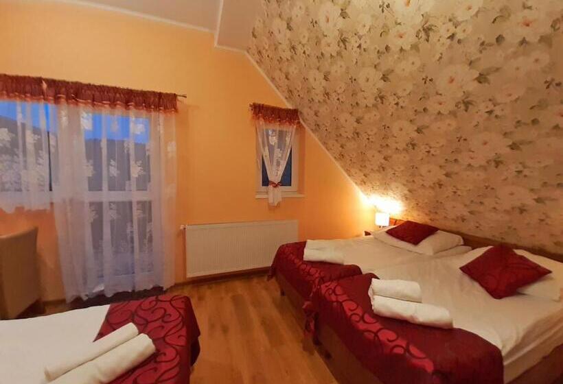 اتاق استاندارد سه نفره, Pensjonat Zielone Wzgórze W Bolesławowie