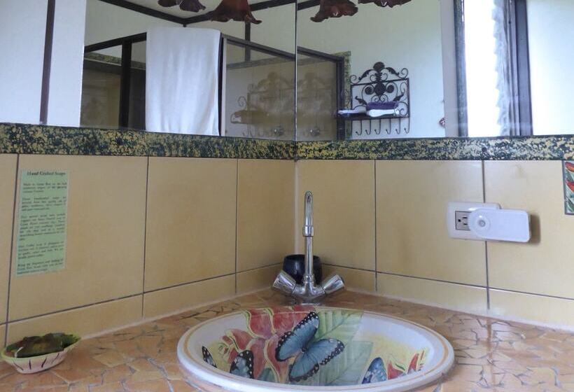 اتاق استاندارد با تخت دوبل, Lucky Bug B & B