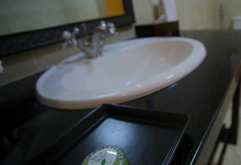 Classic Room Queen Bed, Haile Resort Hawassa
