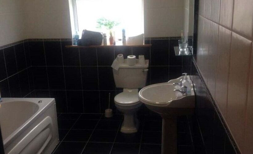 标准三人间, Slieve League House B&b