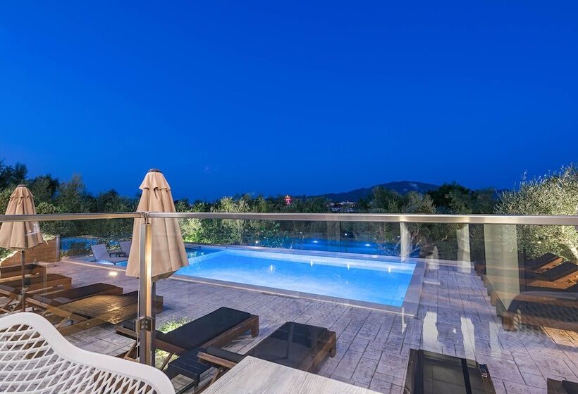 Номер Deluxe, Litore Luxury Living