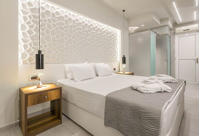 Номер Deluxe, Litore Luxury Living