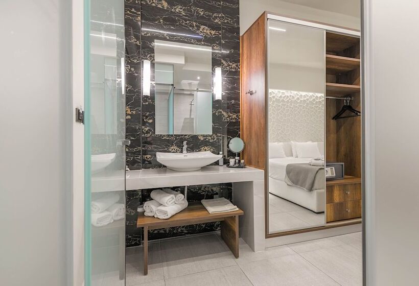 Трехместный Номер Deluxe, Litore Luxury Living
