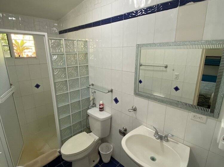 Четырехместный Номер Deluxe, Las Catalinas Coronado