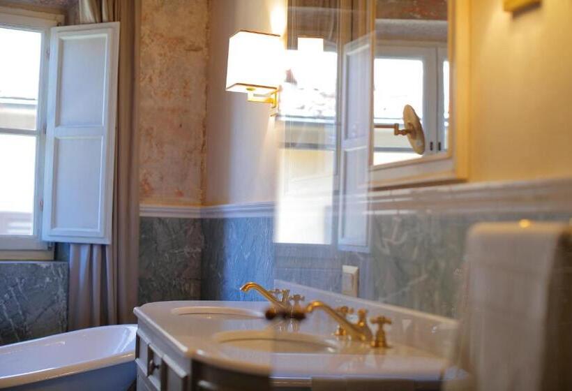 اتاق لوکس, Residenza La Musa Amarcord