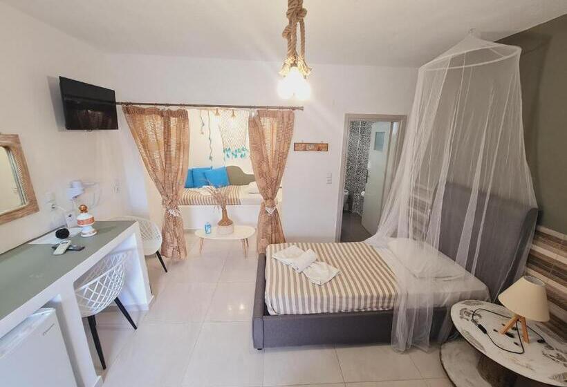 اتاق سوپریور سه تخته, Villa Anto