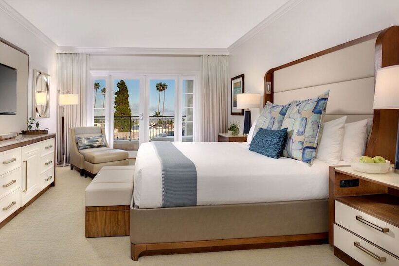 Люкс, Balboa Bay Resort