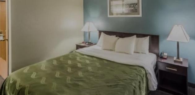 Quarto Standard para Deficientes, Quality Inn Columbia City Near Us30