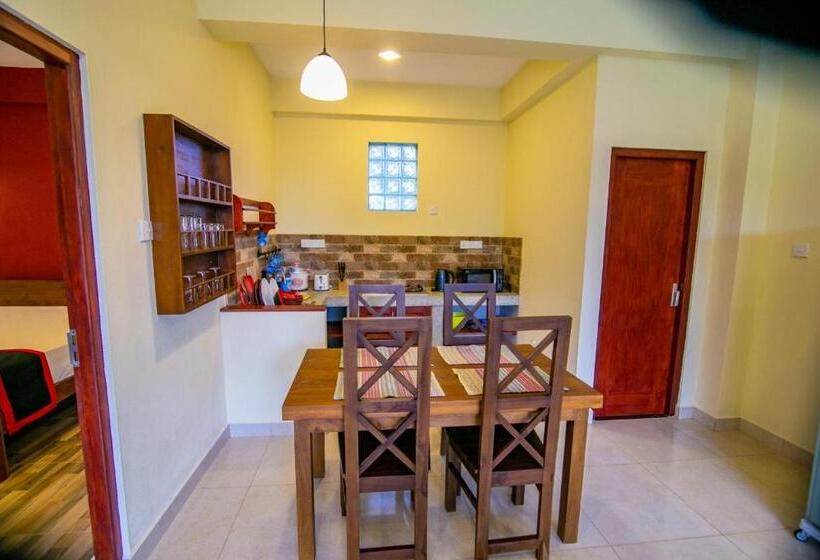Apartamento 1 Dormitório Vista Mar, Athithi Villa