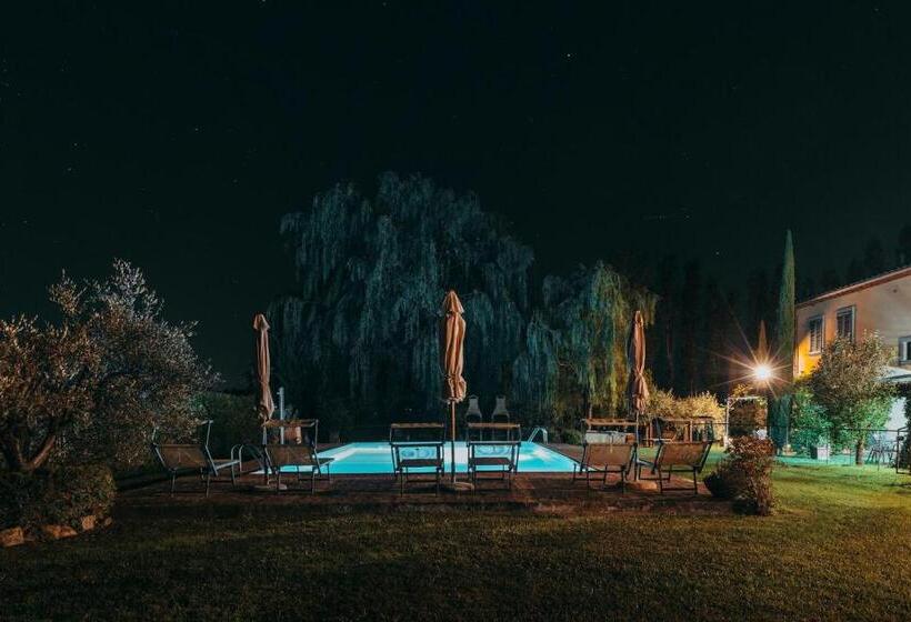 استودیوی استاندارد, Agriturismo Il Borgo