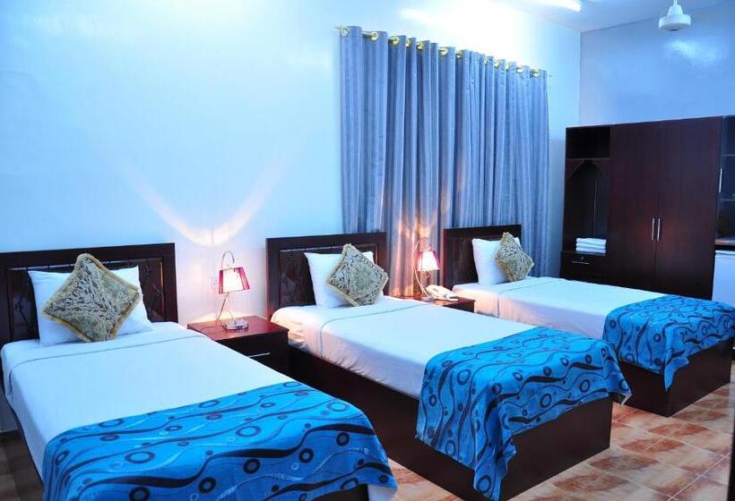 اتاق استاندارد سه نفره, Majan Guest House L.l.c