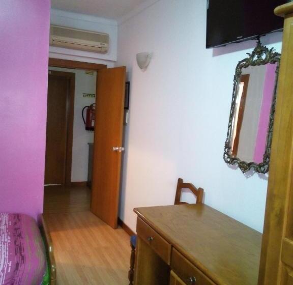 Номер Стандарт Трехместный, Residencial Moeda