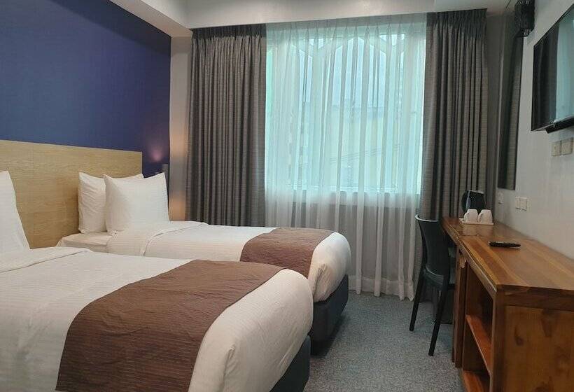 اتاق لوکس, Leez Inn Makati