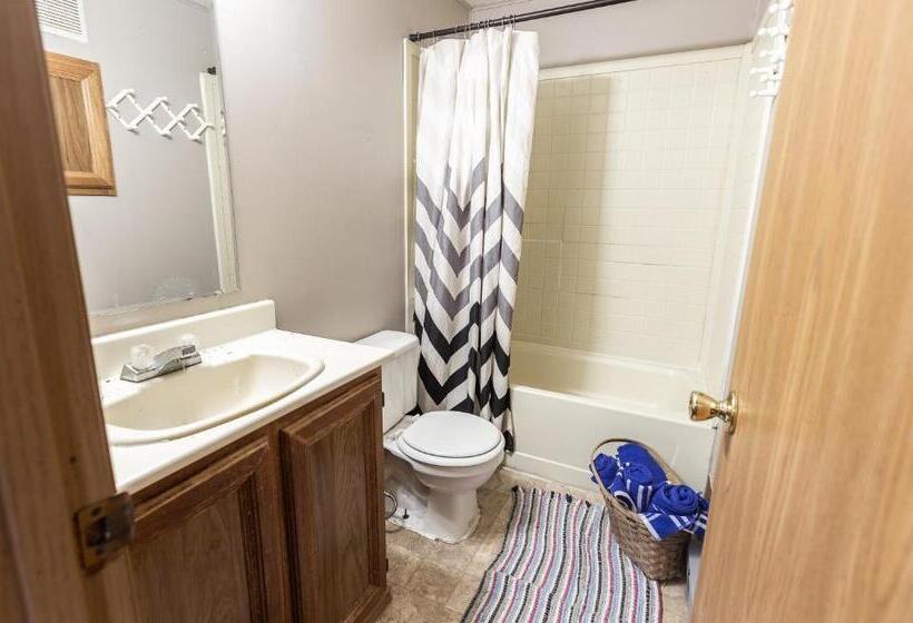 Номер Стандарт, Meramec River Resort