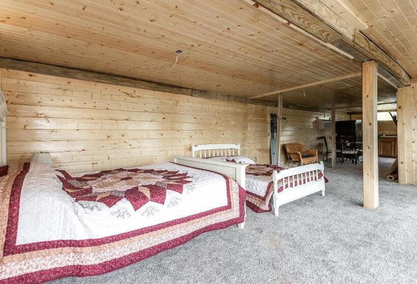 Номер Deluxe с Балконом, Meramec River Resort
