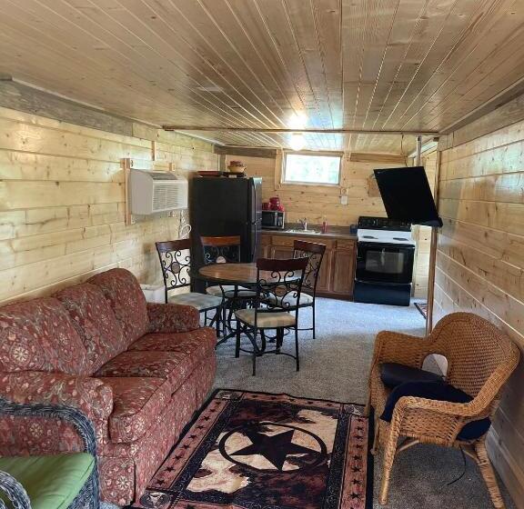 Номер Deluxe с Балконом, Meramec River Resort