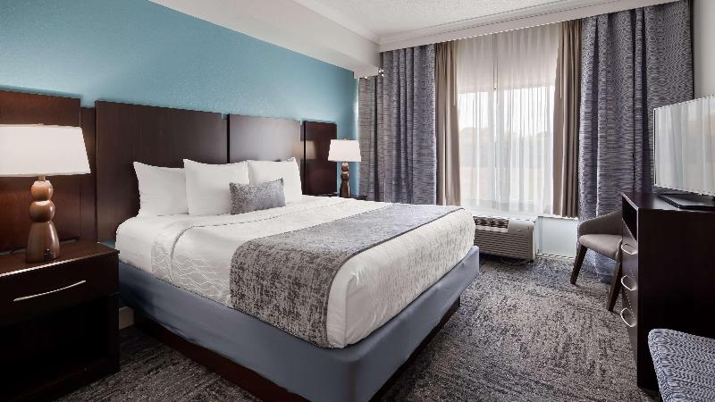Люкс Кровать Кинг, Best Western Plus Ambassador Suites