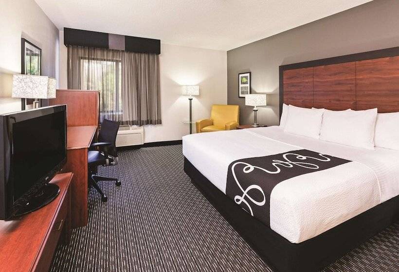 Номер Deluxe, La Quinta By Wyndham N Little Rock   Mccain Mall