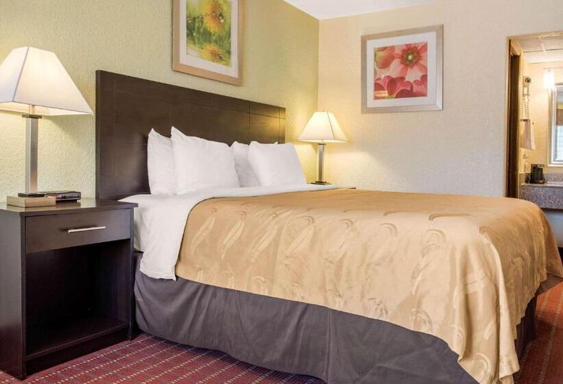스탠다드 룸 킹사이즈 침대, Quality Inn
