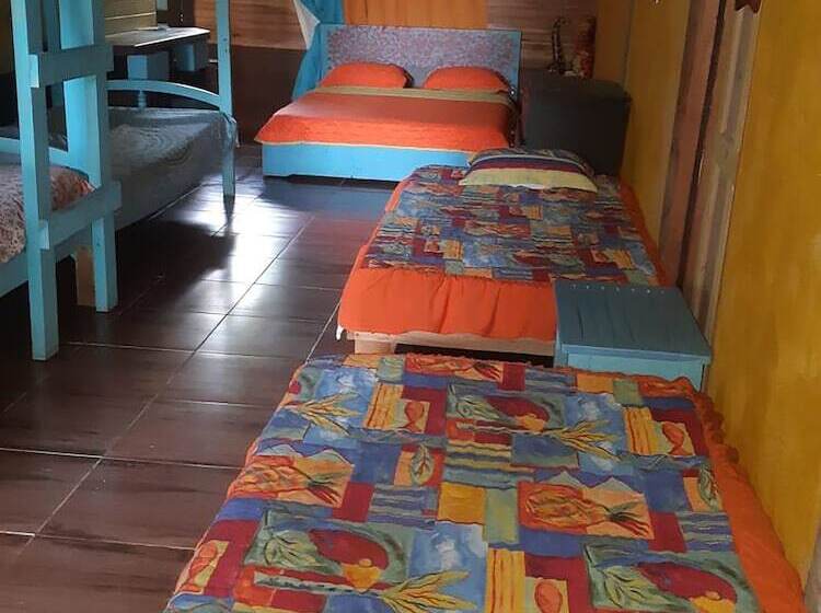 Номер Стандарт, Wood House Hostel