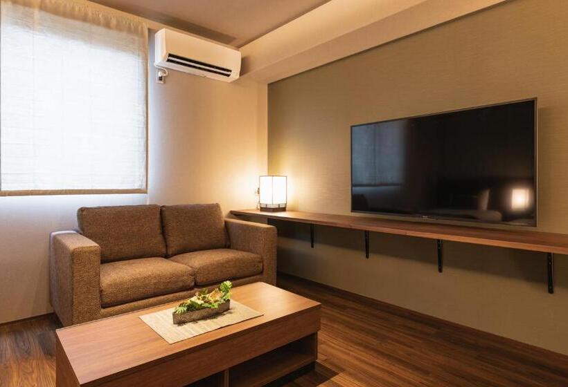 Трехместный Номер Комфорт, Grand Base Iolani