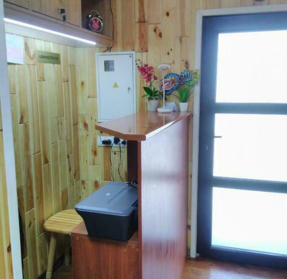 공동 객실, отель Swallow House