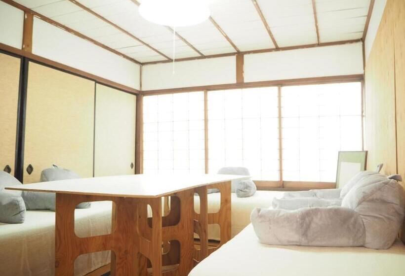 Номер Стандарт Трехместный, Guest House Suetugu
