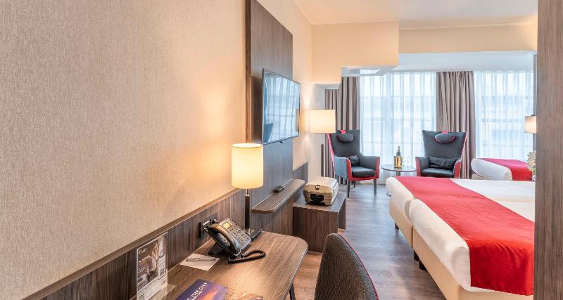 Номер Стандарт, Plaza Premium Den Haag City Center