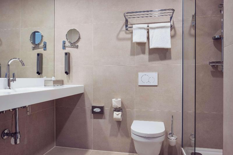 Номер Стандарт, Plaza Premium Den Haag City Center