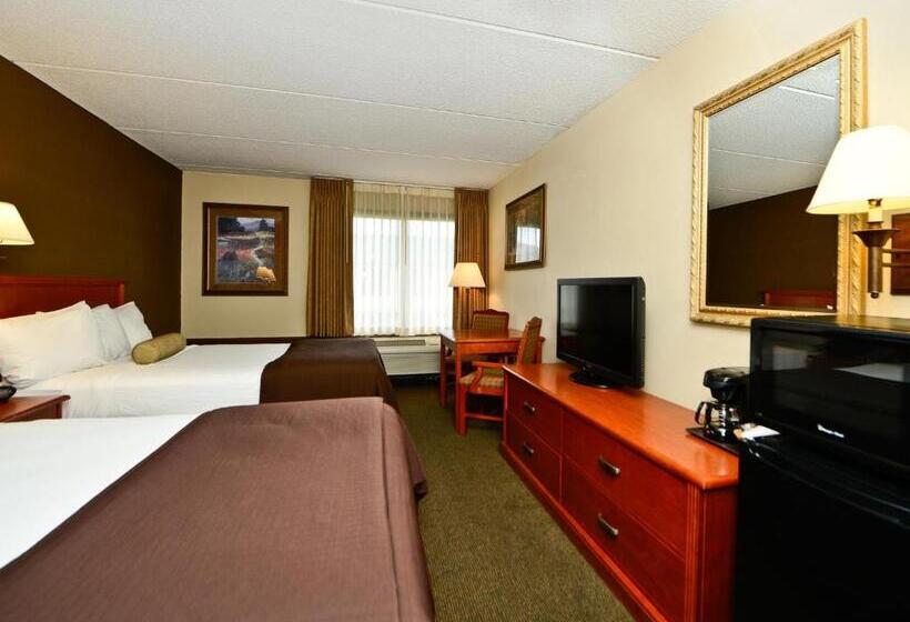 Номер Стандарт 2 Двуспальные Кровати, Ramada By Wyndham Plymouth Hotel & Conference Center