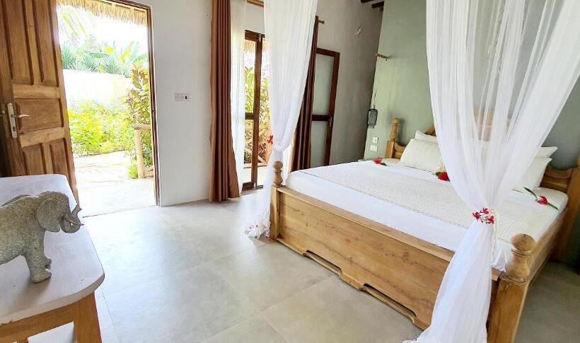 اتاق لوکس, Arya Boutique Resort
