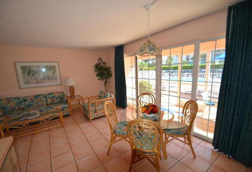 Апартаменты 1 Спальня Вид на Бассейн, Breezy Palms Resort