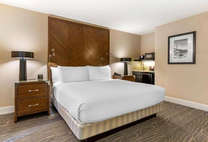 Номер Стандарт с Балконом, Best Western Plus Stevenson Manor