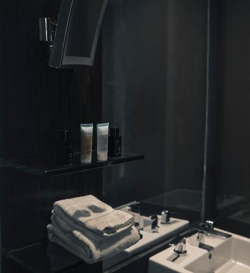 Классический Номер, Sirtaj   Beverly Hills