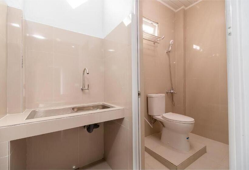 Номер Стандарт, Reddoorz Plus Near Palembang Icon Mall 2