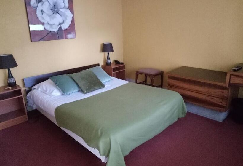 Номер Стандарт, L Hostellerie De La Rivière
