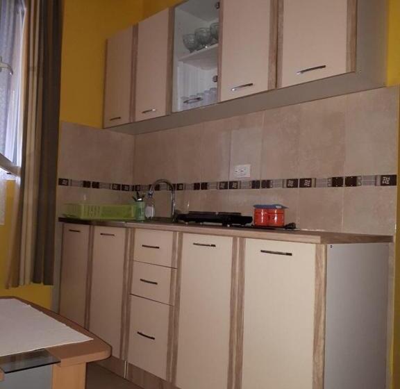 اتاق استاندارد با سرویس بهداشتی مشترک, Vila Stojana