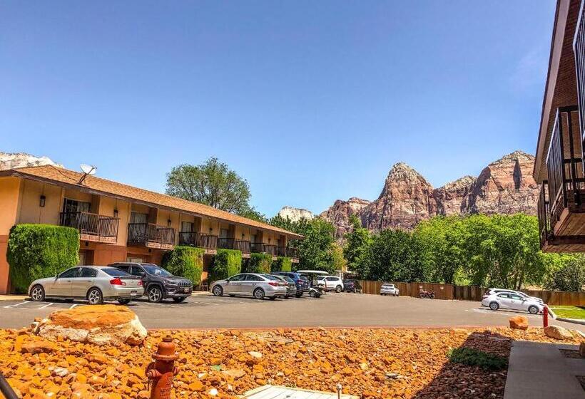 Стандартный Номер Кровать Кинг, Bumbleberry Inn