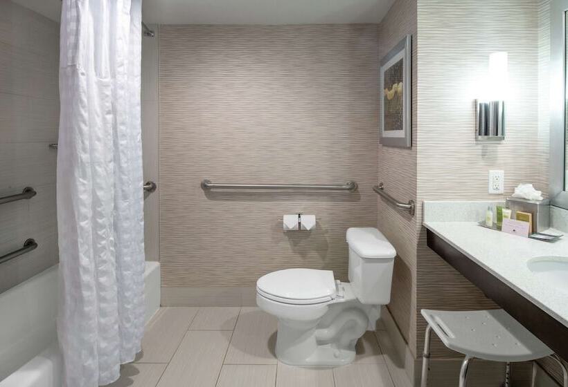 스탠다드 룸 더블 침대, Doubletree By Hilton Hotel Jacksonville Airport