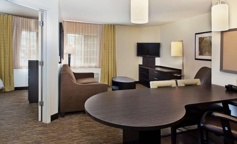 سوییت, Sonesta Simply Wichita Airport