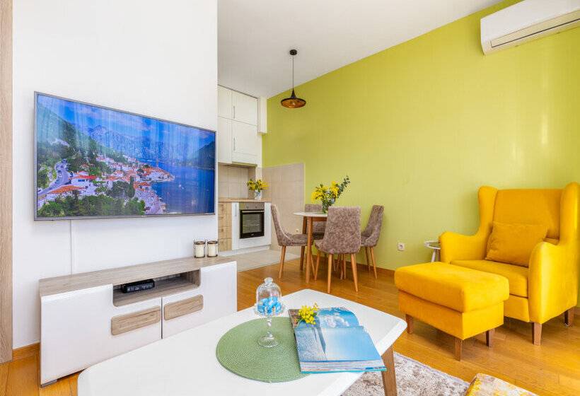 آپارتمان 1 خوابه, Apart Hotel Ms Katunjanin
